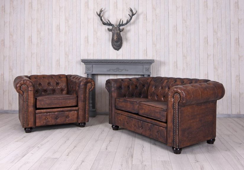 Sofa Chesterfield din lemn masiv cu tapiterie maro