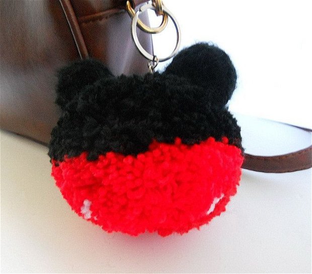 Mickey Mouse Pom Pom - breloc pentru geanta,ghiozdan,...etc