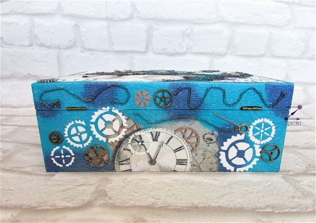 Cutie steampunk ceasuri, cutie pentru ceasuri, cutie turcoaz ceasuri, cutie mixed media, pernuta pentru ceasuri