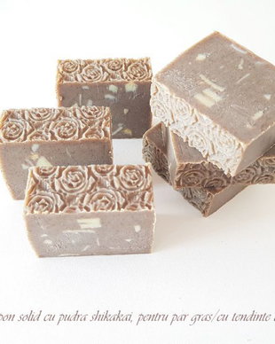 Sampon solid cu pudra skikakai