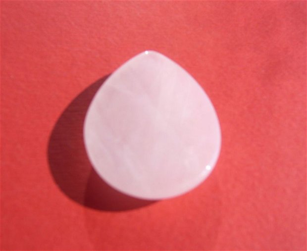 Cabochon picatura mare din cuart roz aprox 40x30x9 mm
