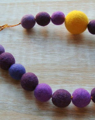 Colier Mauve and Yellow
