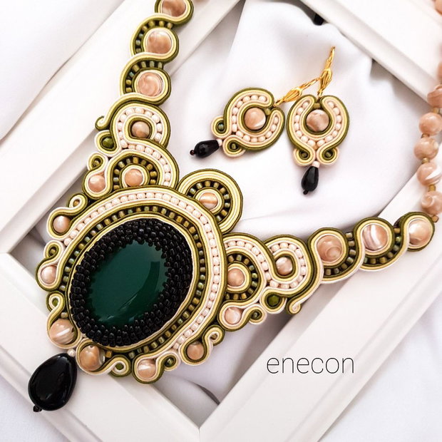 Set soutache cu sidef și agat