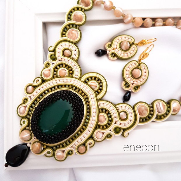 Set soutache cu sidef și agat