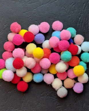 (25buc) pom pom - model 01