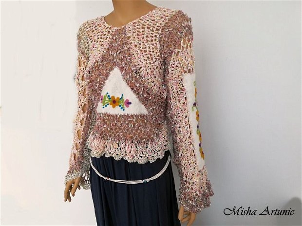 Vândut Bluza crosetata de parti impaslite si motiv floral
