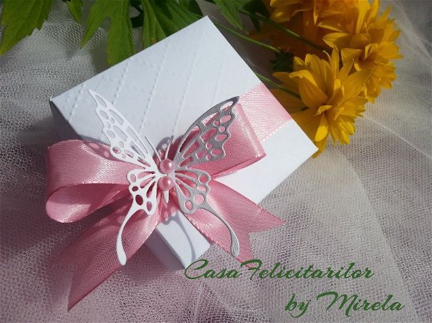 Cutii marturii nunta - mov cu fluture