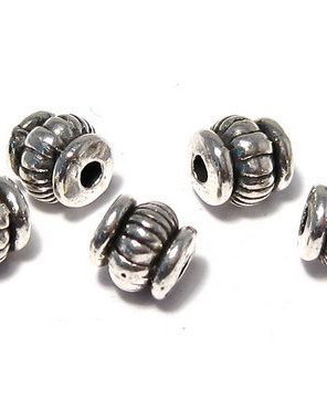 Distantier metalic, argintiu antichizat, 5x5 mm