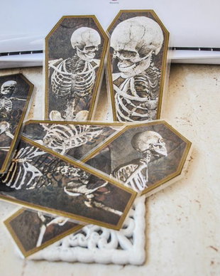 Set 6 Semne de carte - schelet / sicriu :)