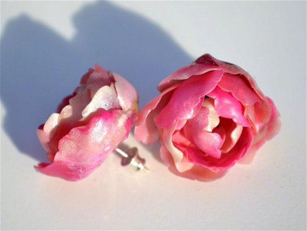 Bujori roz - Cercei cu surub de argint, Delicati, Unicat, Lut polimeric