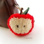 Apple Pom Pom - breloc pt.gheanta,ghiozdan,rucsac,de atarnat la oglinda masinii