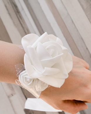 Bratari pentru domnisoare de onoare