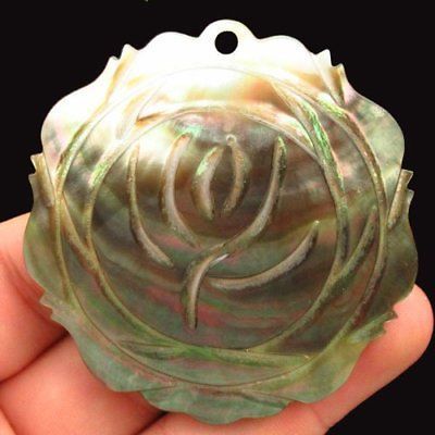 Pandant abalone shell sculpatat