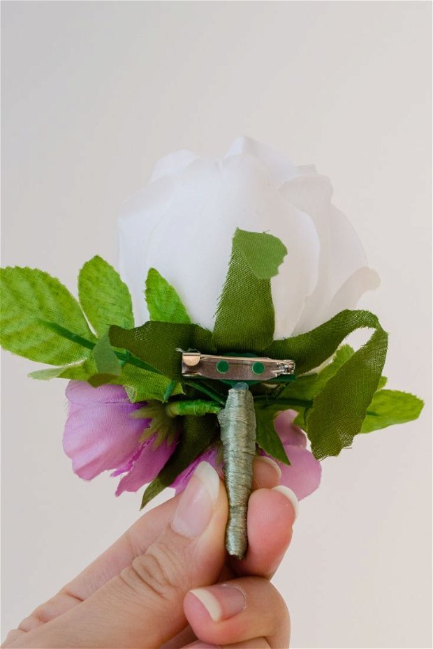 Floare de piept handmade