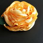 brosa floare de bujor
