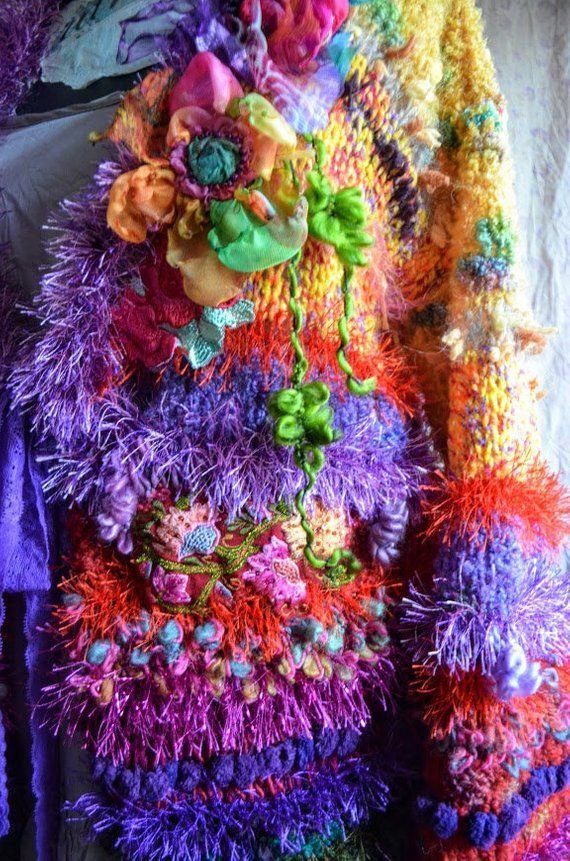 Jacheta tricotata cu aplicatii florale Autumn Soul