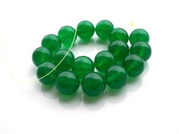 Green jade 12 mm