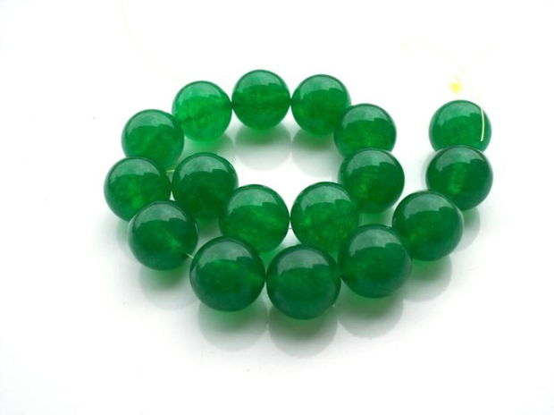 Green jade 12 mm