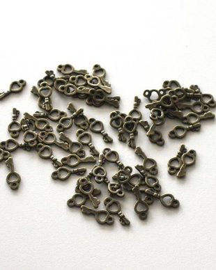 Charm bronz antic cheita