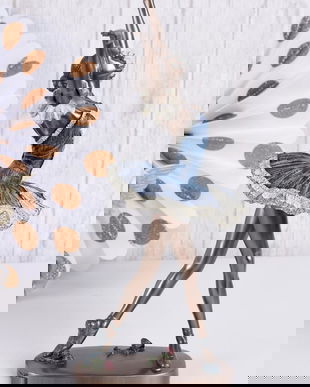 Statueta din ceramica cu bronz cu o balerina