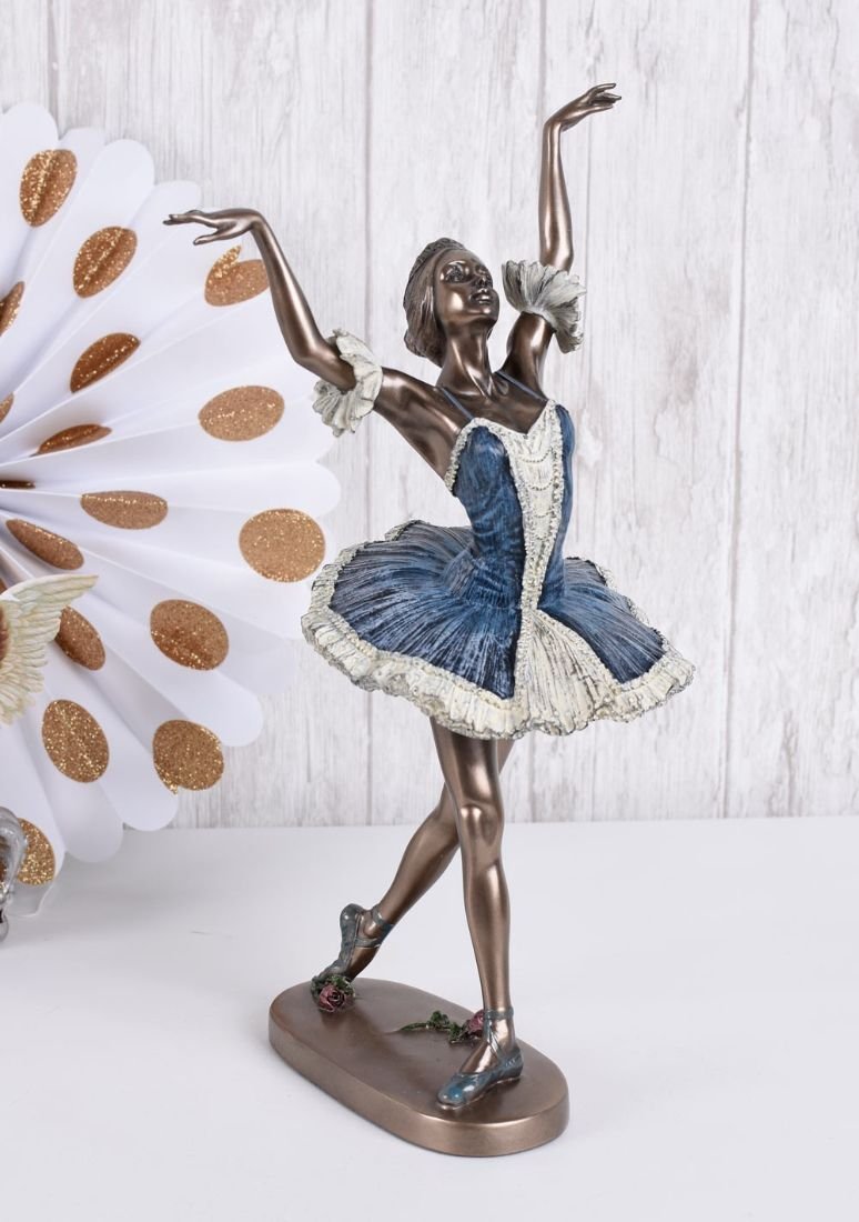 Statueta din ceramica cu bronz cu o balerina