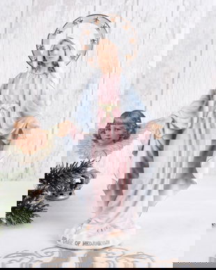 Statueta din ceramica cu Fecioara Maria