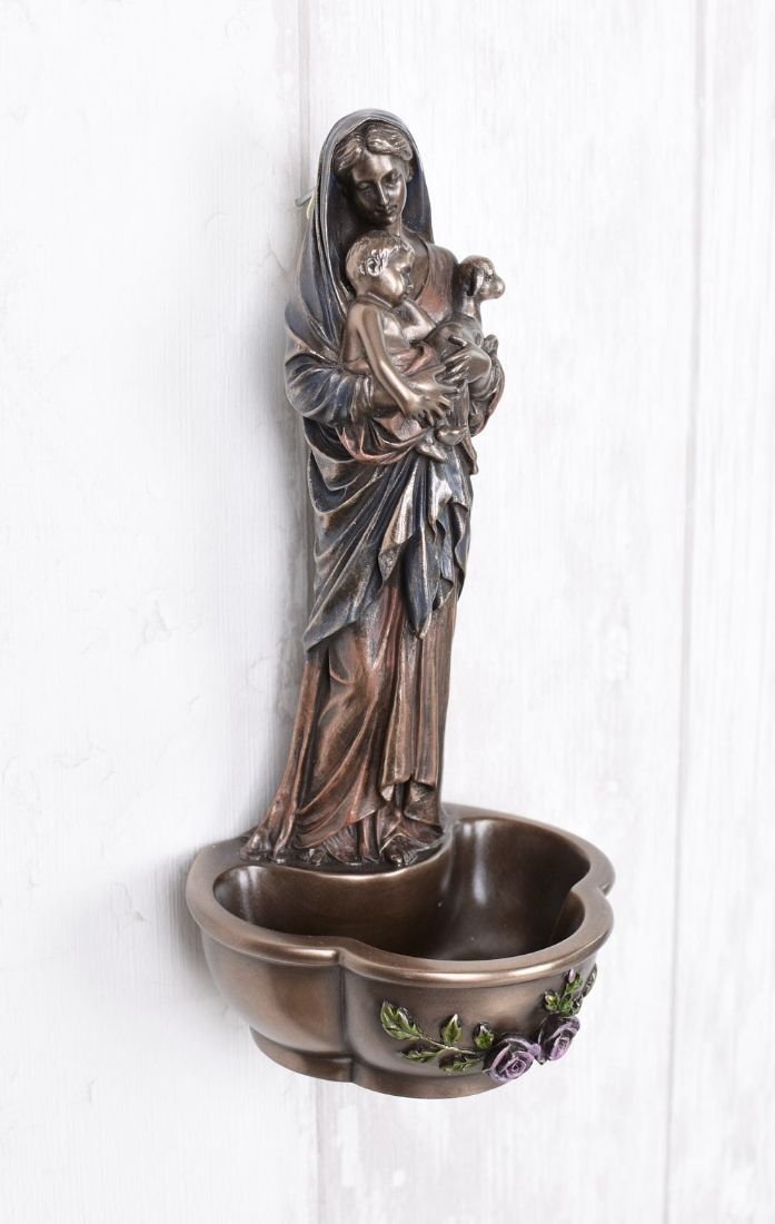 Statueta din ceramica cu Fecioara Maria cu Pruncul