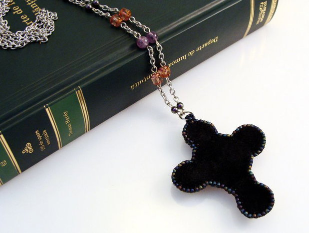 Colier Crucifix cu ametist si angelit
