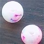 Margele sticla de lampa roz si albastru pe alb 6 mm