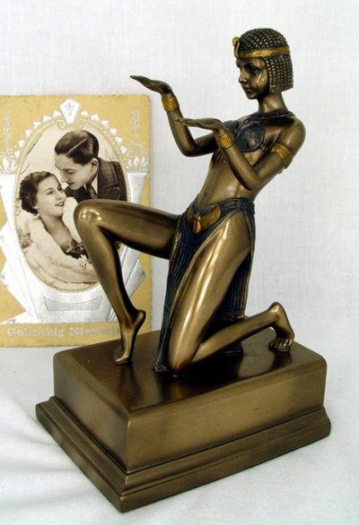 Statueta cu o dansatoare egipteana