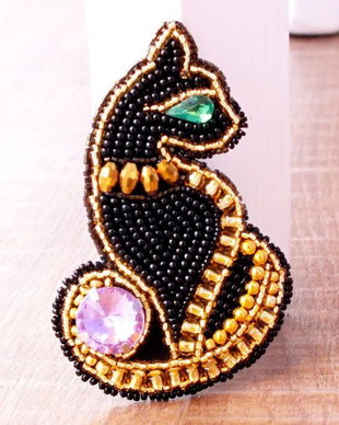 Brosa - The Royal Cat