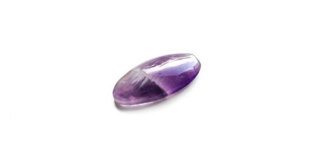 Cabochon Ametist  oval - M017