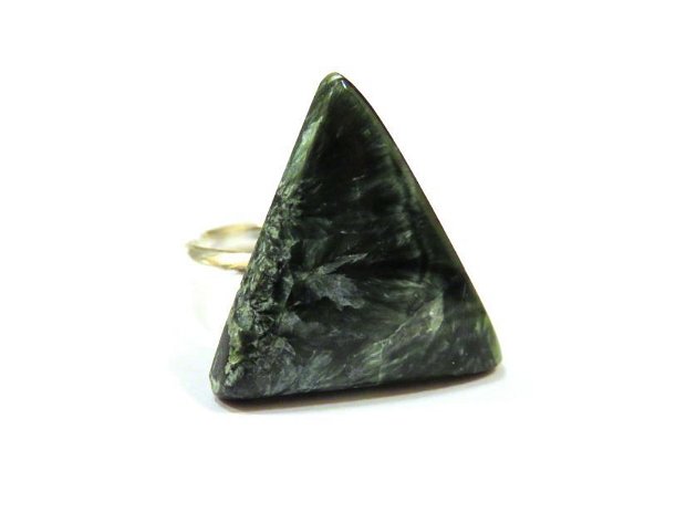 Inel reglabil din Argint 925 si Serafinit triunghiular - IN583 - Inel verde argintiu deosebit, cadou sotie