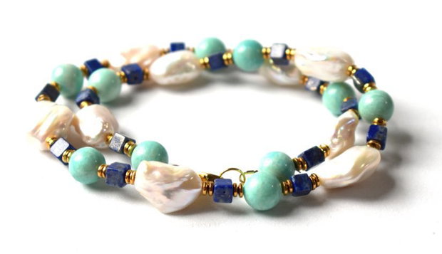 Colier si cercei din perle de cultura baroc, lapis lazuli, amazonit si hematit