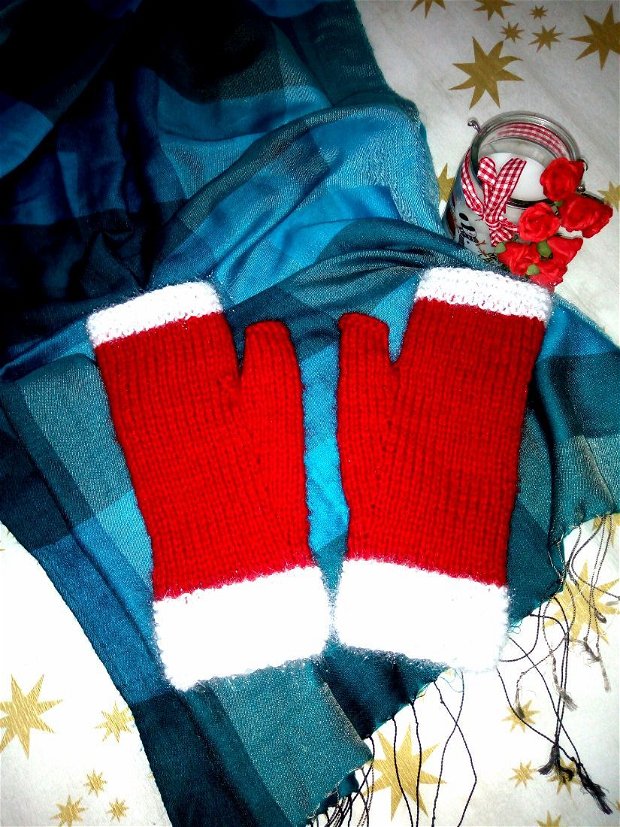Mănuși tricotate