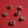 Floricica - margica tip Pandora aprox 8x8x8 mm