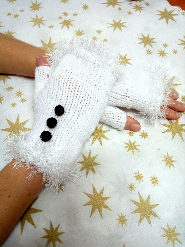 Mănuși tricotate albe