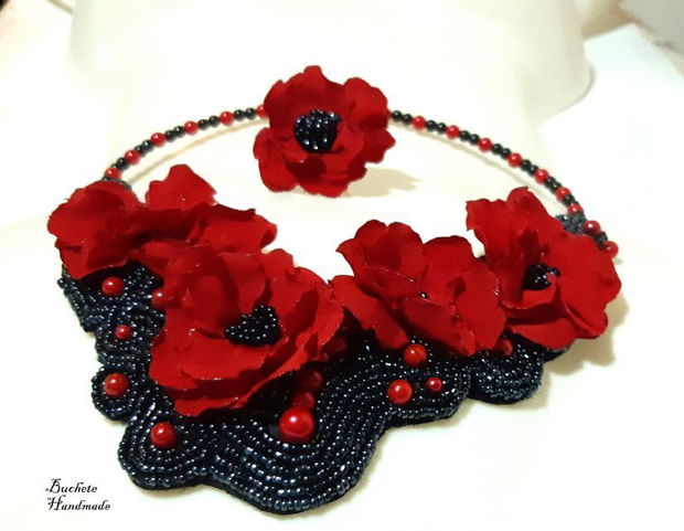 Set colier si inel cu maci rosii/ Set colier black&red