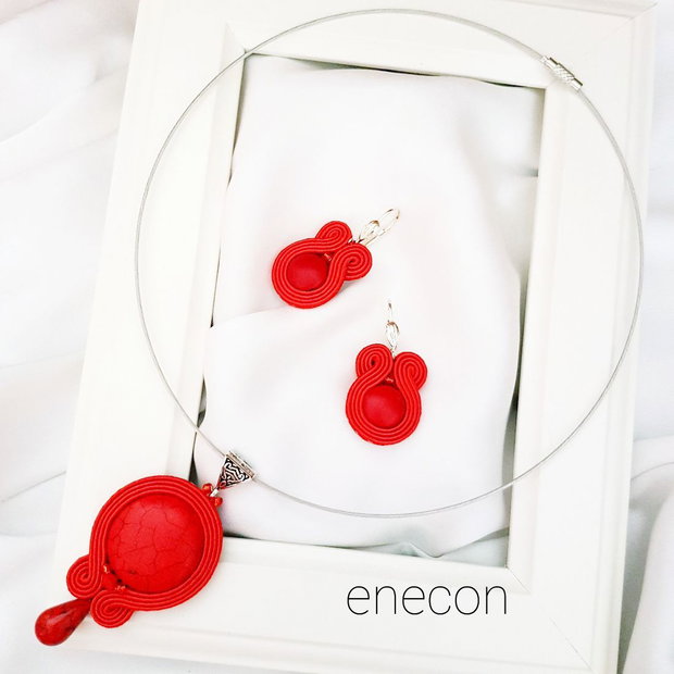 Set soutache rosu cu howlit