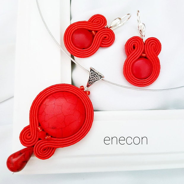 Set soutache rosu cu howlit