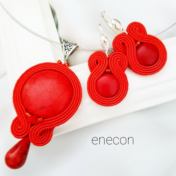 Set soutache rosu cu howlit
