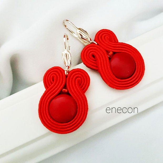 Cercei soutache rosii