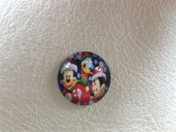Cabochon (20) Mickey, Minnie și Donald de Craciun