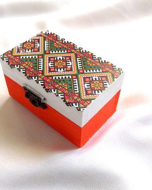 cutie cu motiv traditional 33668