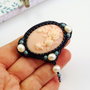 Brosa in stil victorian cu perle Swarovski si perle de apa dulce