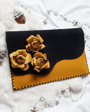 poseta plic handmade unicat din piele - Yellow Roses