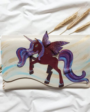 Poseta plic handmade unicat din piele naturala -Gentle Unicorn