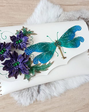 Poseta plic handmade unicat din piele naturala -Dragon fly