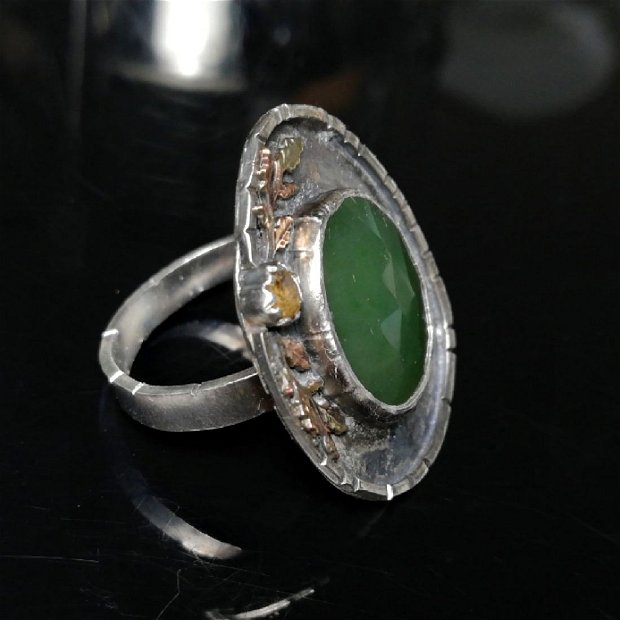 Inel argint 925, profil gold filled şi jad serpentin