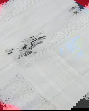 Fata de masa brodata